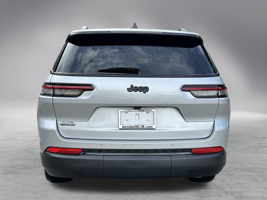 Certified 2025 Jeep Grand Cherokee L Altitude RWD image 6