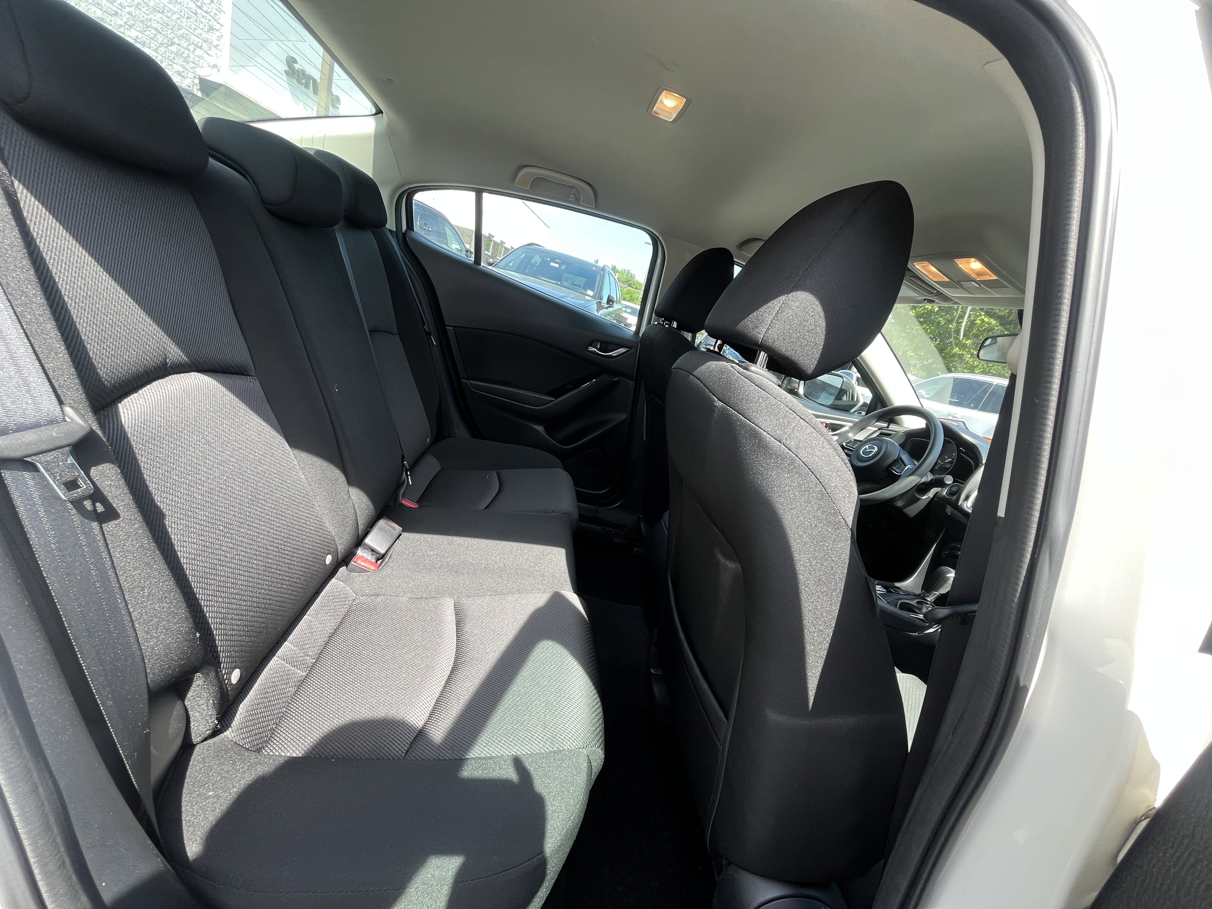 Used 2018 MAZDA MAZDA3 Sport FWD image 27