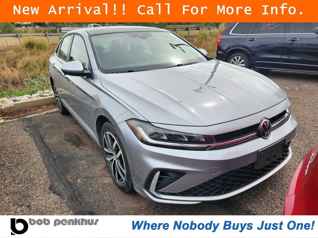 Used 2025 Volkswagen Jetta SE