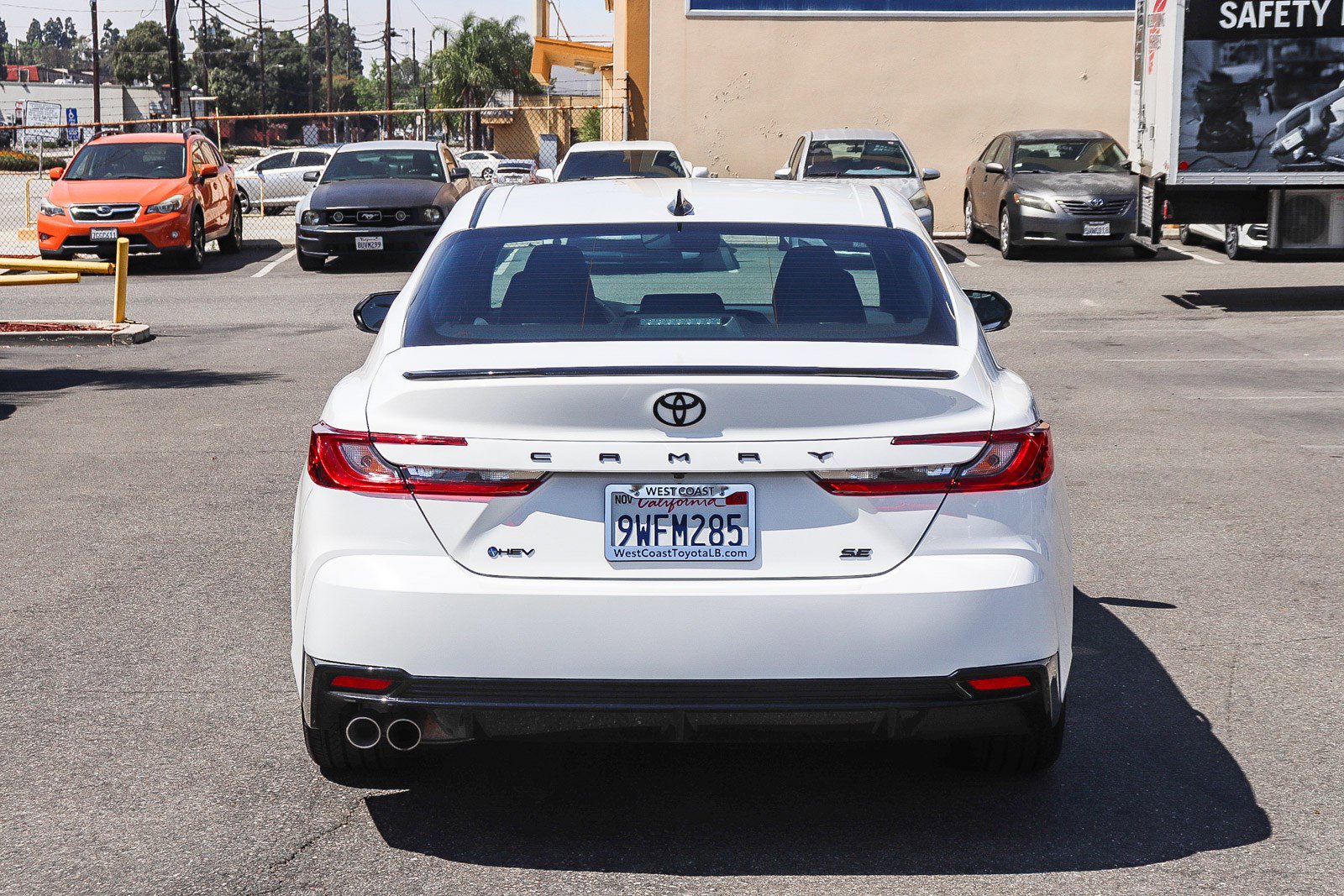 Used 2026 Toyota Camry Hybrid w/ Multimedia Upgrade Package image 9