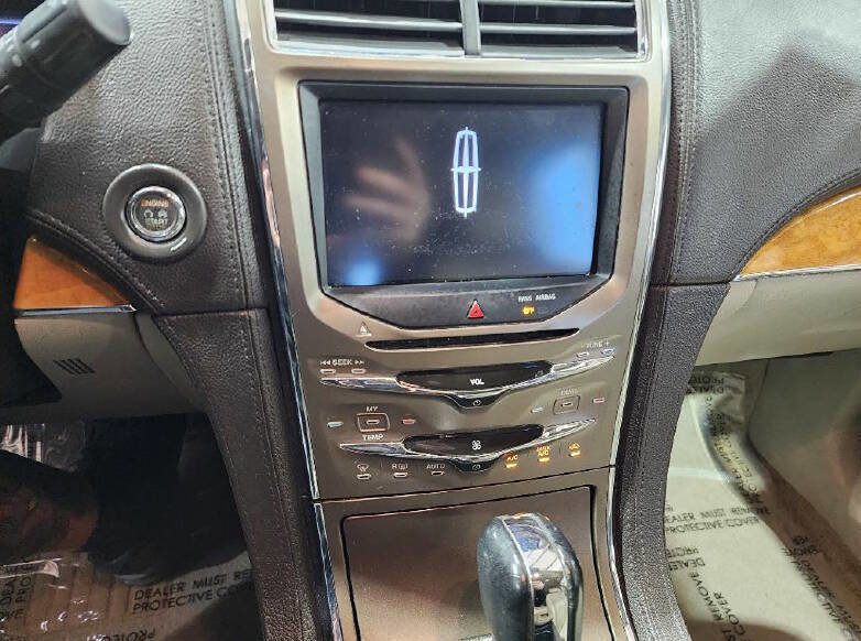 Used 2013 Lincoln MKX AWD image 15