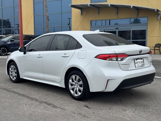 Used 2024 Toyota Corolla Hybrid Sedan image 4