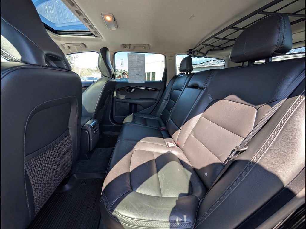 Used 2016 Volvo XC70 T5 Premier w/ Proximity Package AWD/4WD image 18