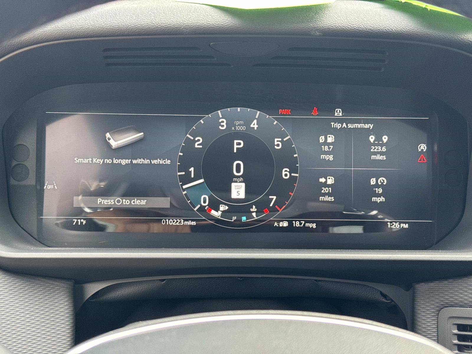 Certified 2025 Land Rover Discovery Dynamic SE AWD/4WD image 31