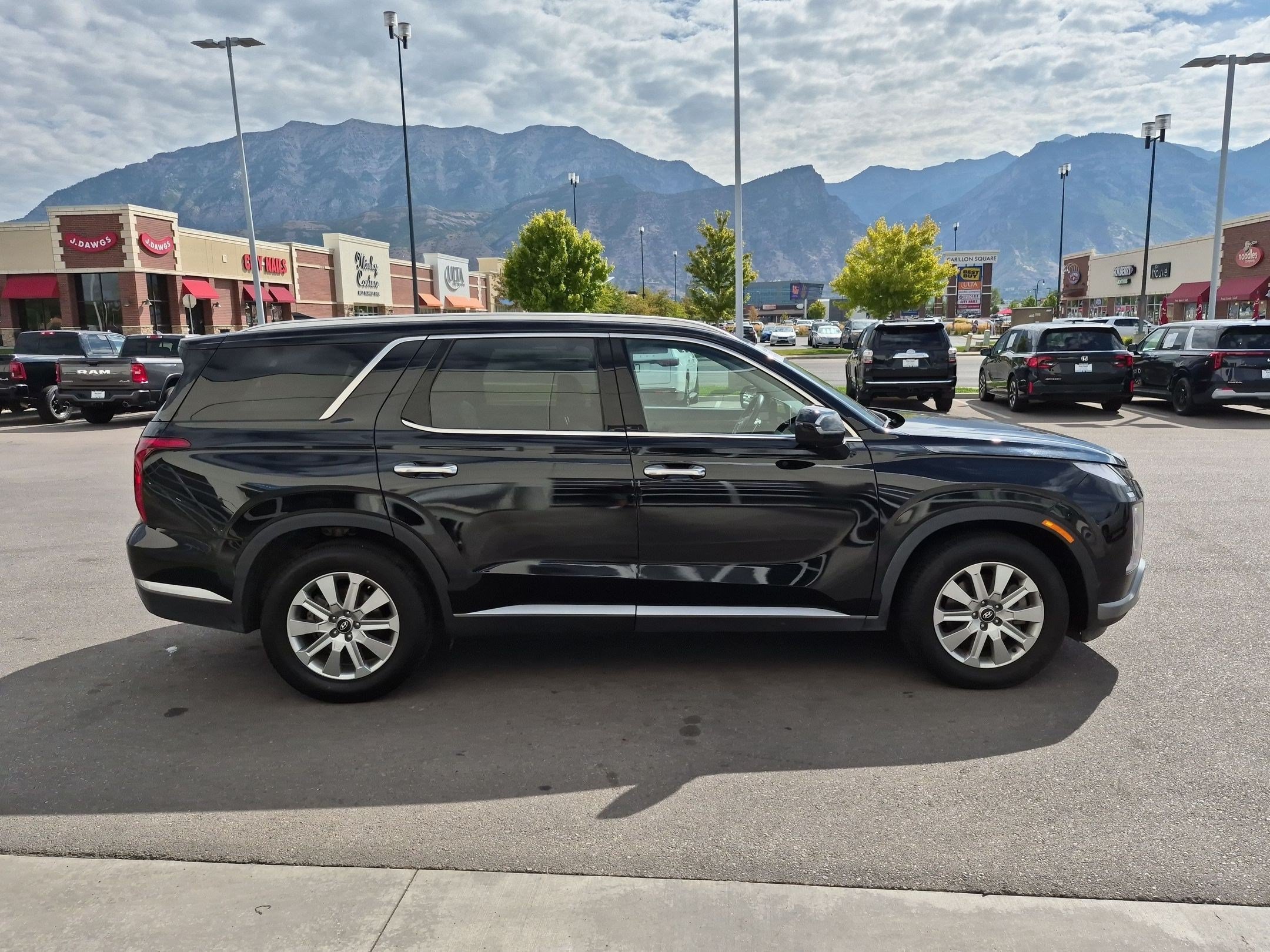 Used 2024 Hyundai Palisade SEL AWD/4WD image 2