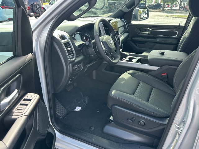 New 2027 RAM 1500 4x4 Crew Cab image 10