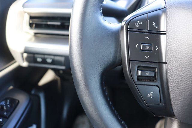 Used 2025 Toyota Prius LE image 18