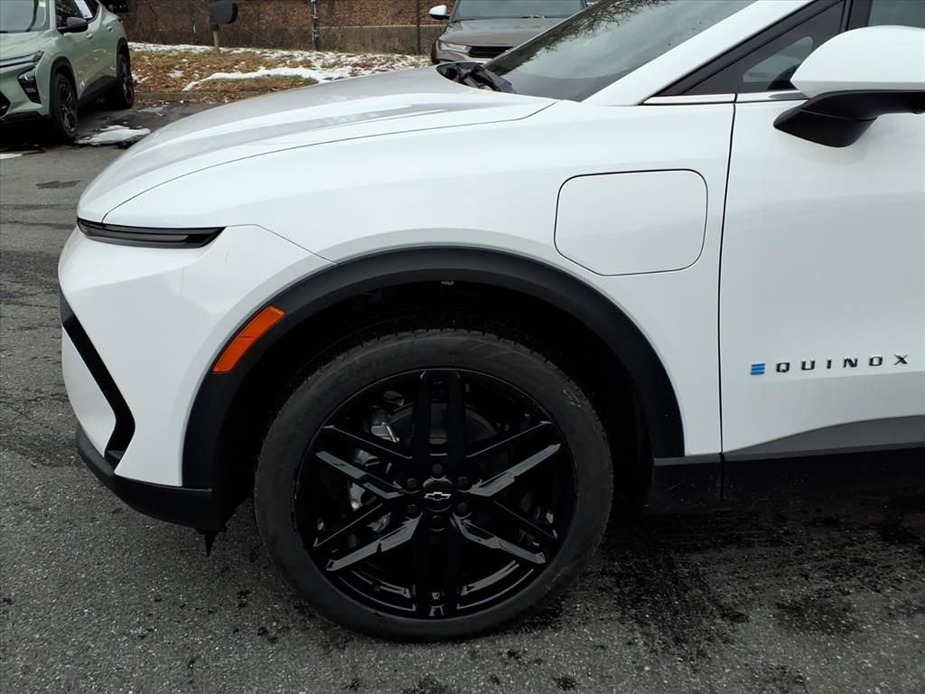New 2026 Chevrolet Equinox EV LT image 6