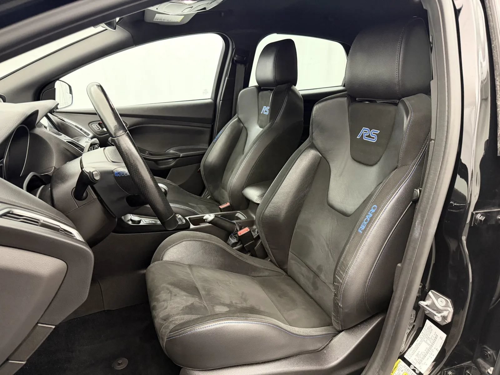Used 2017 Ford Focus RS AWD/4WD image 10
