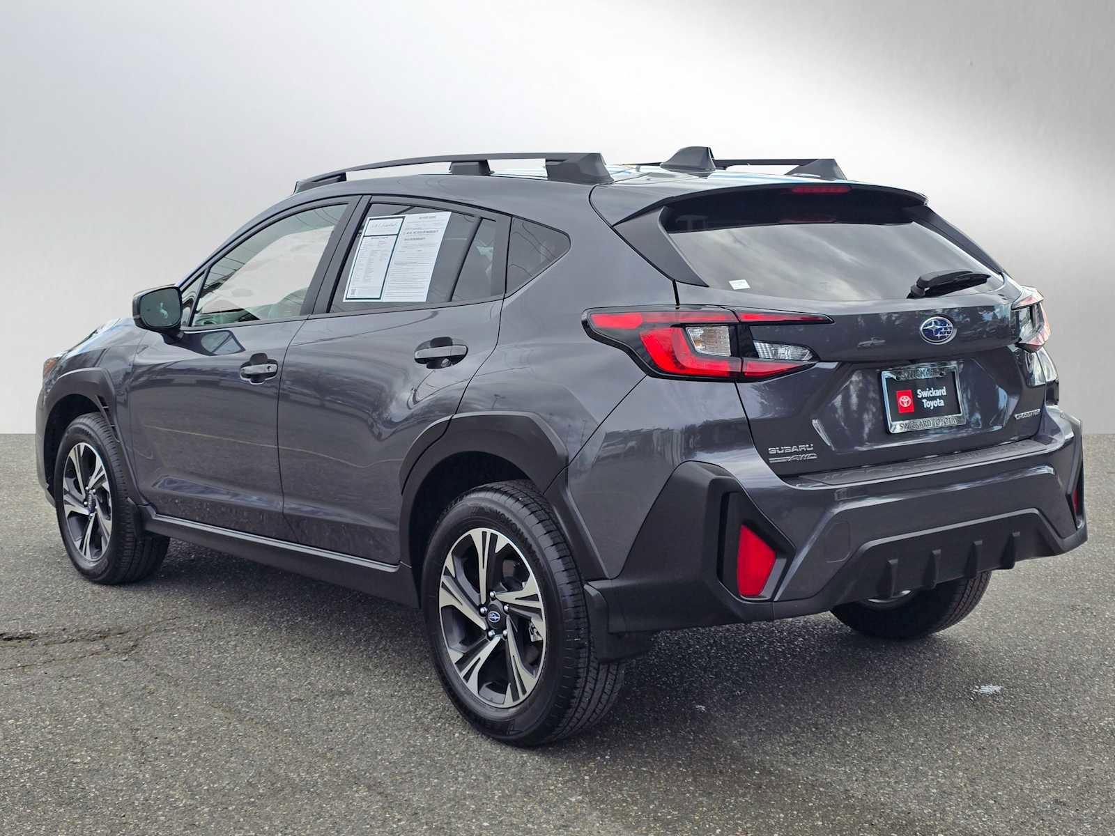 Used 2024 Subaru Crosstrek 2.0i Premium image 5