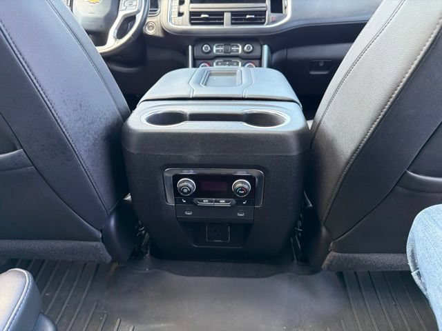 Used 2022 Chevrolet Suburban LT w/ LT Signature Plus Package AWD/4WD image 16