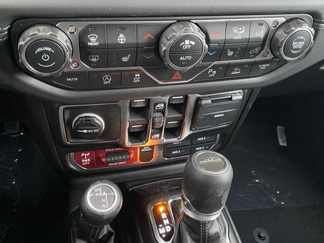 New 2026 Jeep Gladiator Mojave w/ Safety Group AWD/4WD image 20