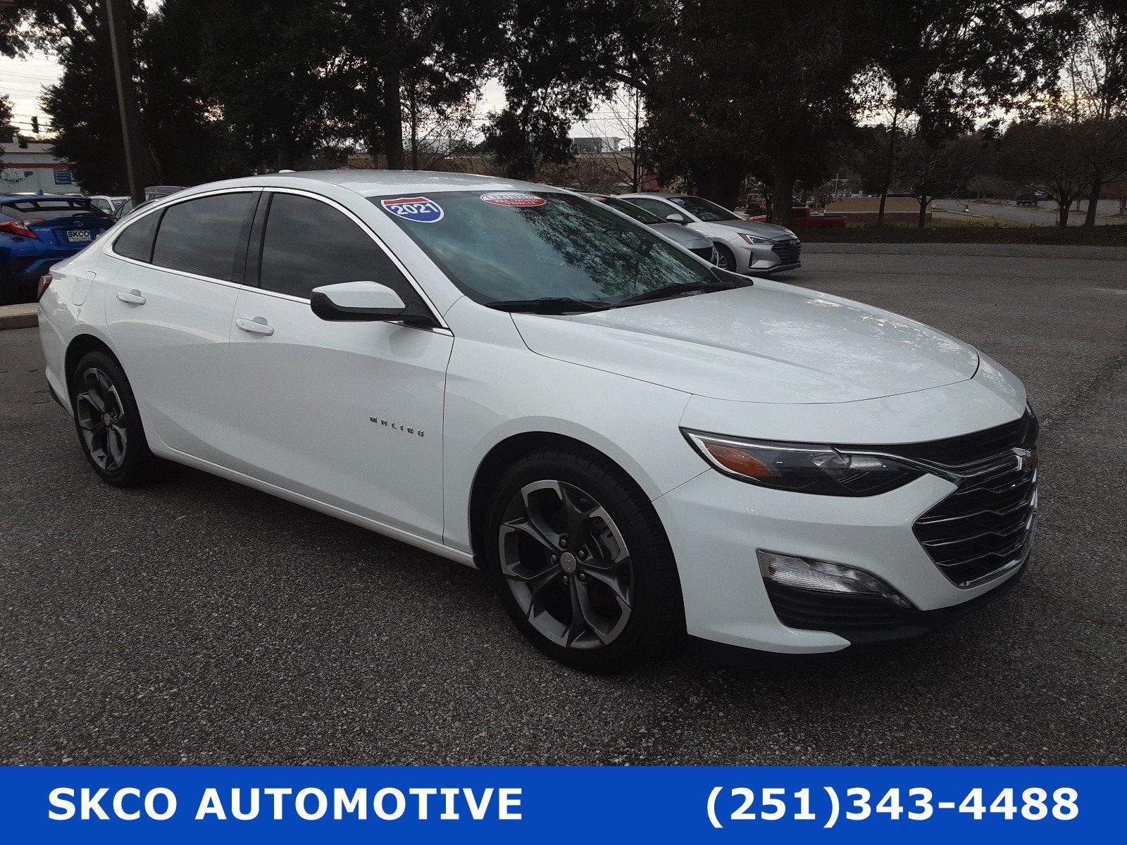 Used 2021 Chevrolet Malibu LT FWD image 7