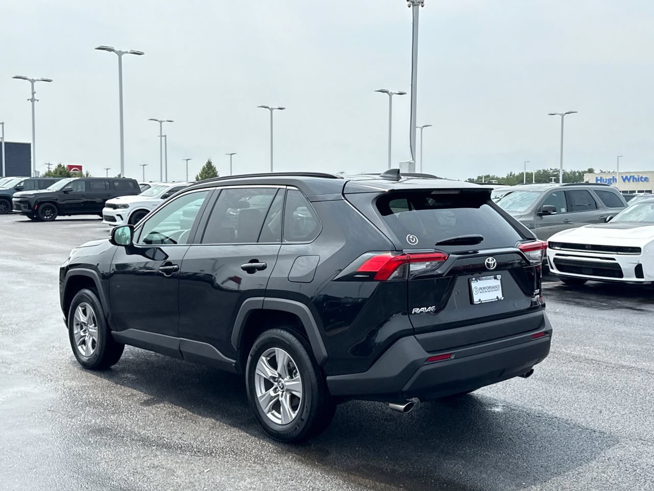 Used 2025 Toyota RAV4 XLE AWD/4WD image 5
