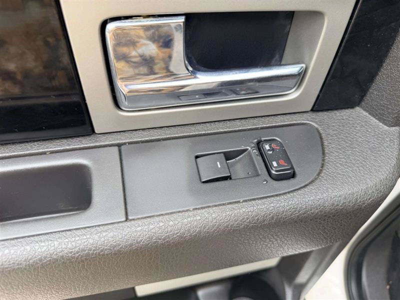Used 2012 Ford F150 Platinum AWD/4WD image 40