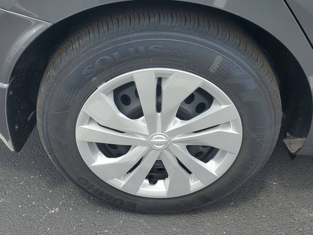 Certified 2025 Nissan Versa S w/ Trunk Package FWD image 5