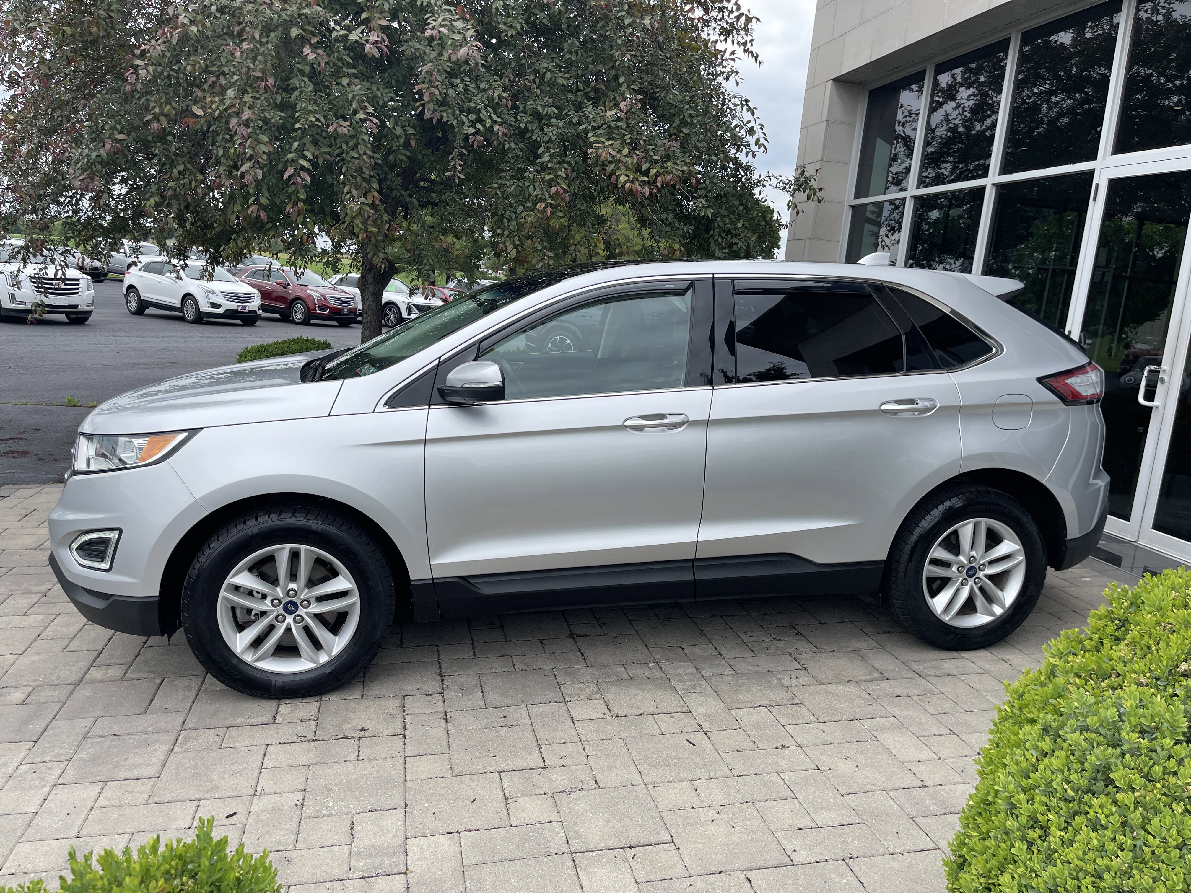 Used 2017 Ford Edge SEL w/ Equipment Group 201A AWD/4WD image 5