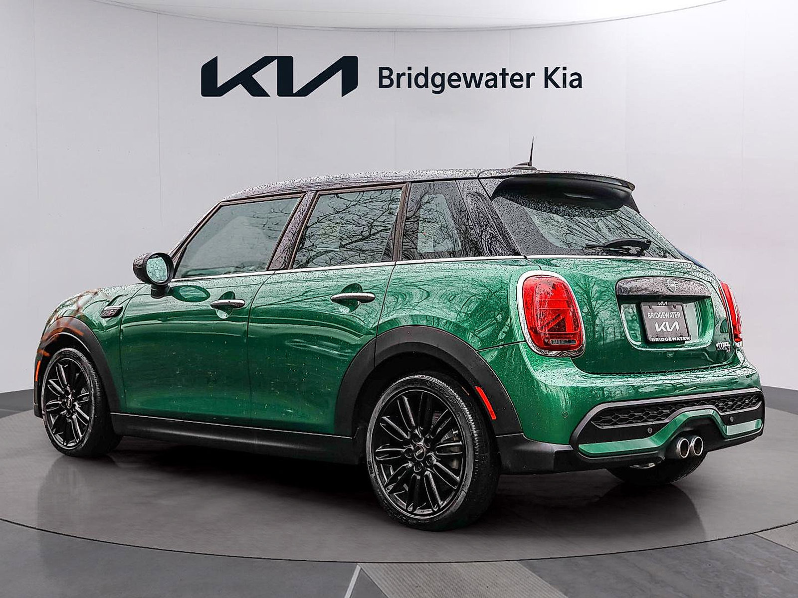 Used 2023 MINI Cooper S image 4