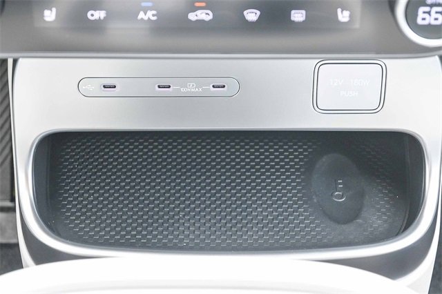 New 2026 Hyundai Ioniq 9 SEL image 17