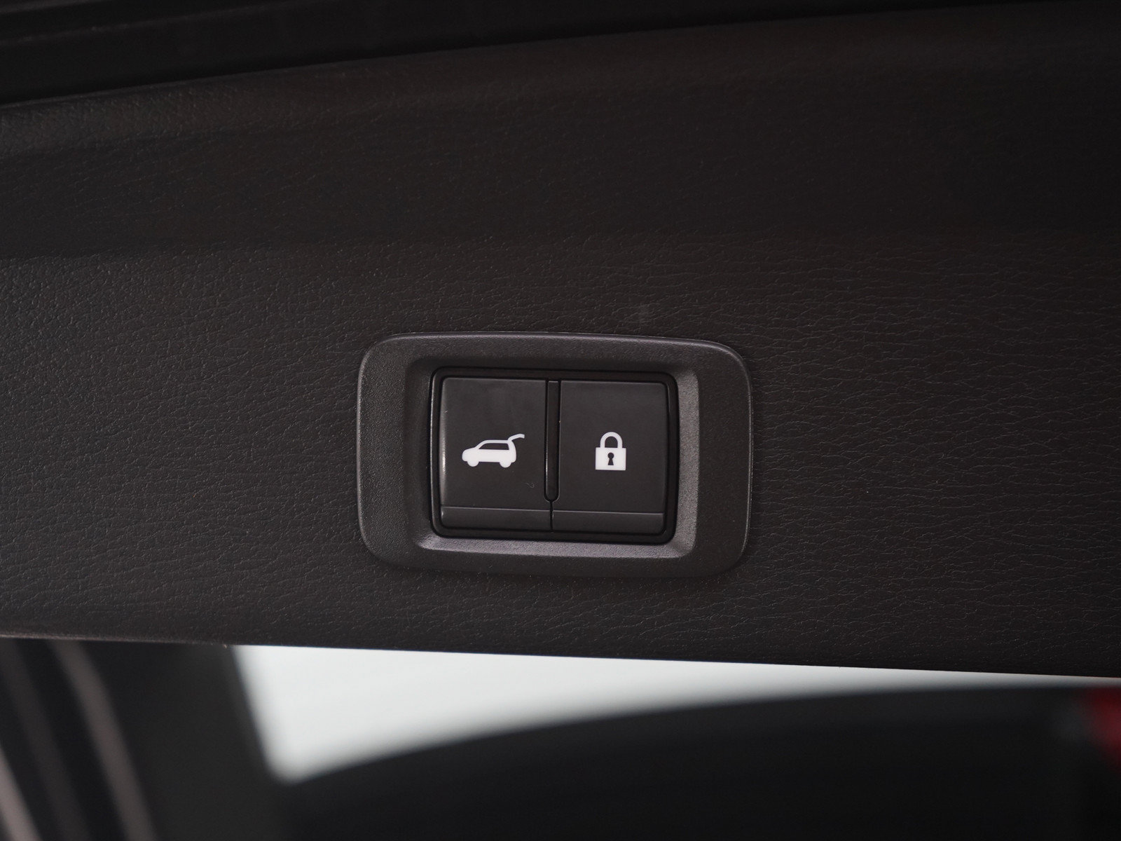 Used 2024 Mitsubishi Outlander SE AWD/4WD image 17