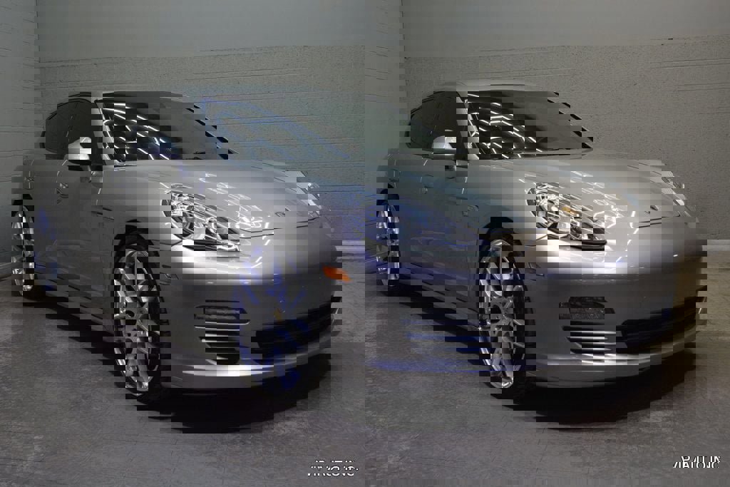 Used 2011 Porsche Panamera 4 AWD/4WD image 1