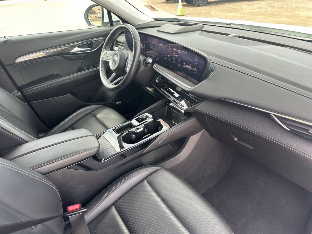 Certified 2024 Buick Envision Preferred AWD/4WD image 27