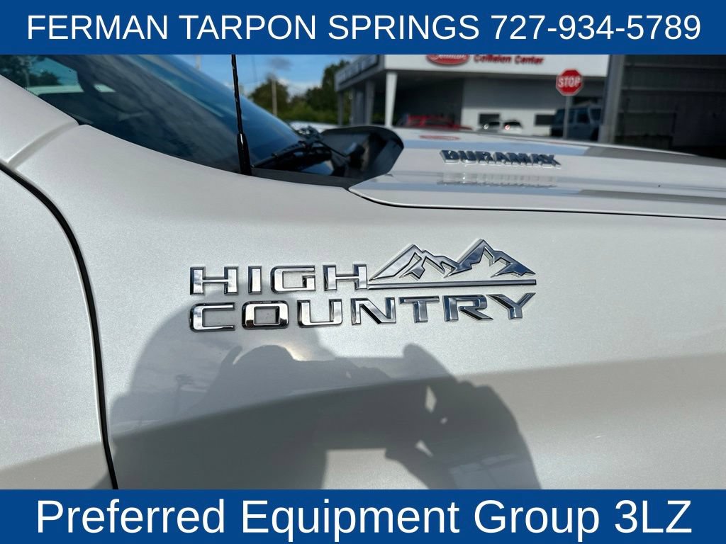 Used 2020 Chevrolet Silverado 1500 High Country w/ Technology Package AWD/4WD image 6