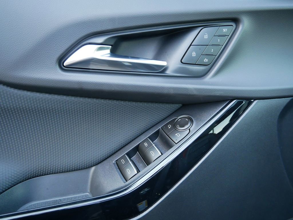 New 2026 Chevrolet Equinox RS w/ Convenience Package III image 14