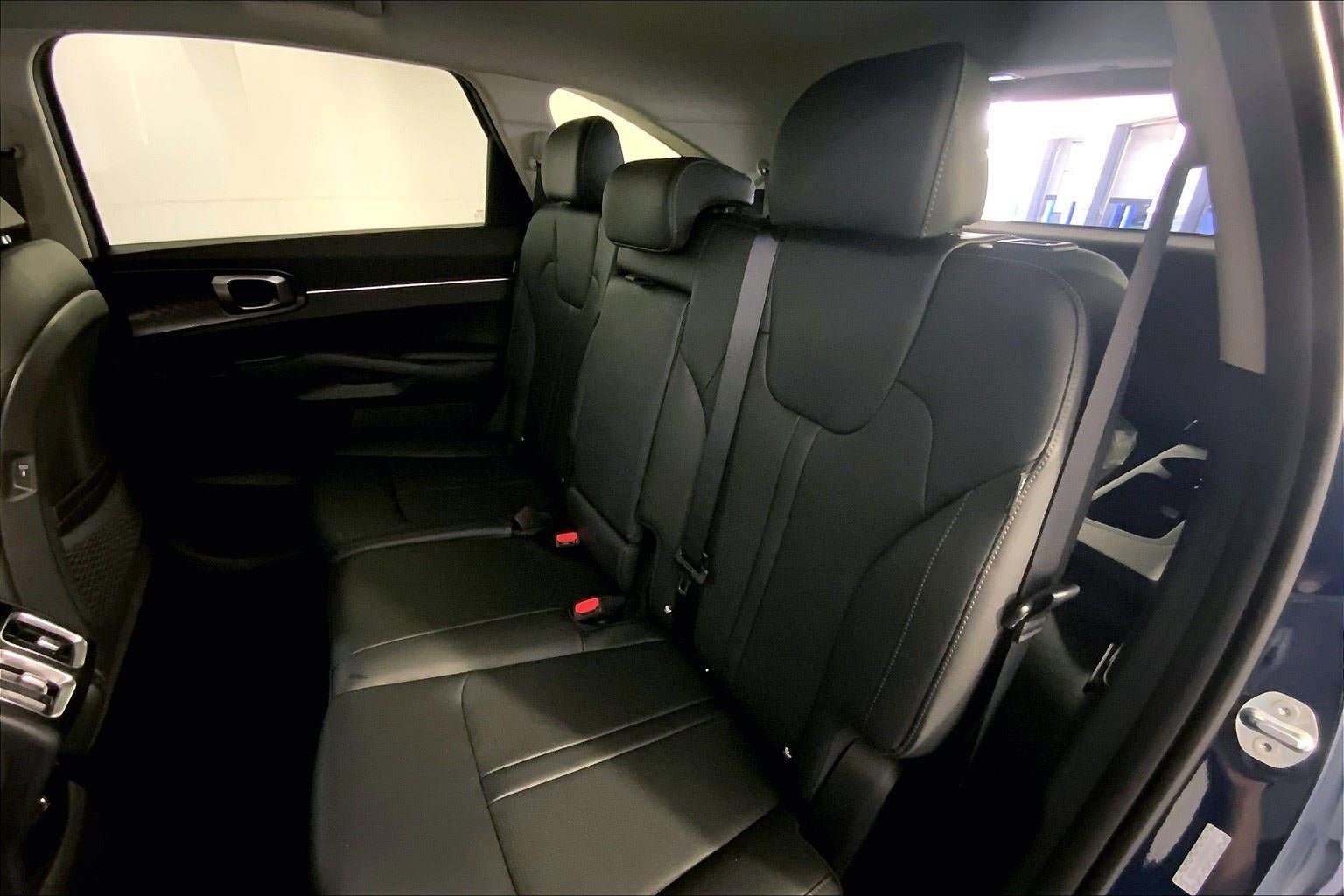 New 2025 Kia Sorento S FWD image 10