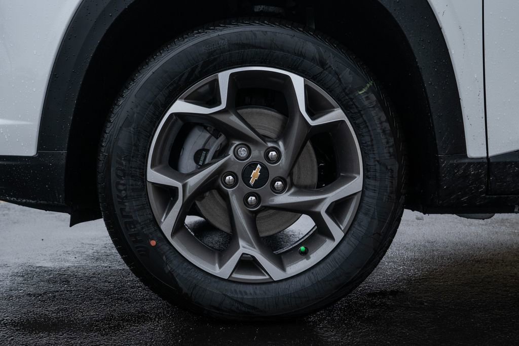 New 2026 Chevrolet Trax LT image 8