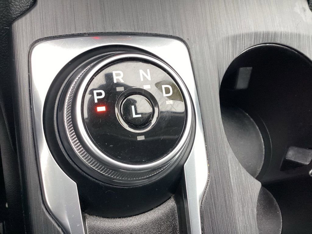 Used 2022 Ford Escape SE w/ Convenience Package image 37