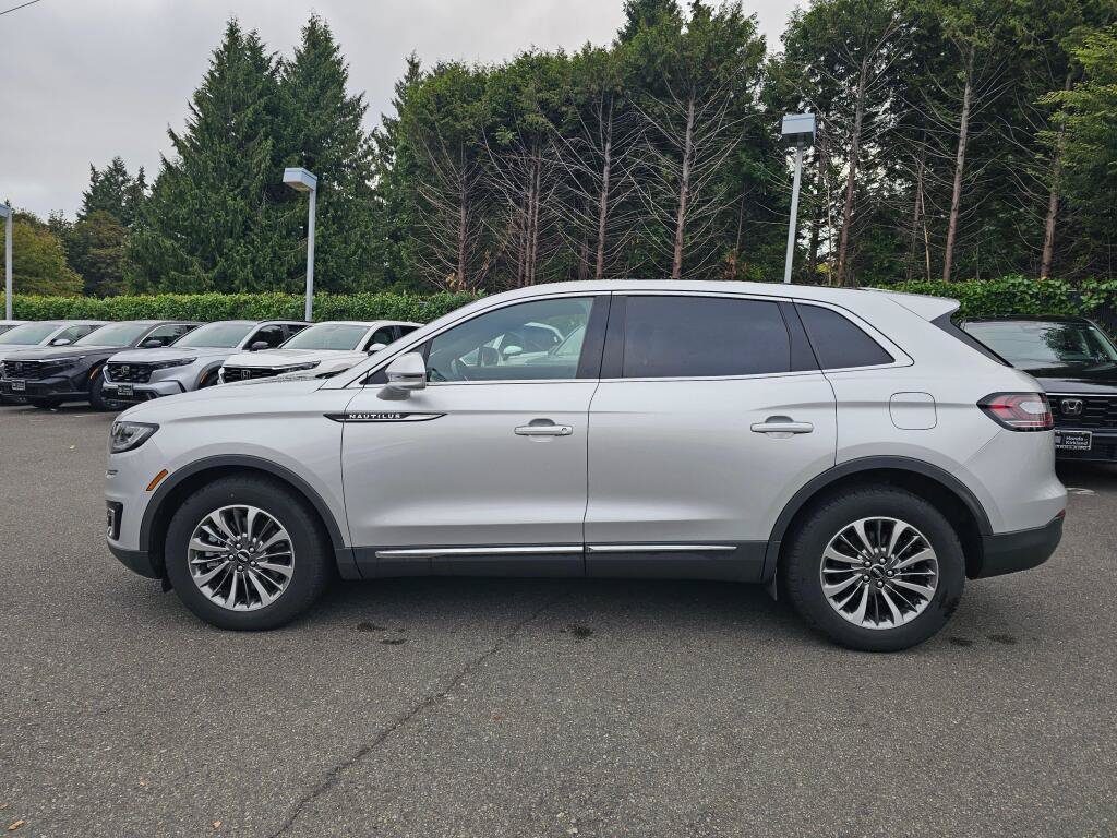 Used 2019 Lincoln Nautilus Select AWD/4WD image 4