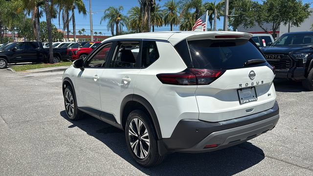 Used 2023 Nissan Rogue SV FWD image 5
