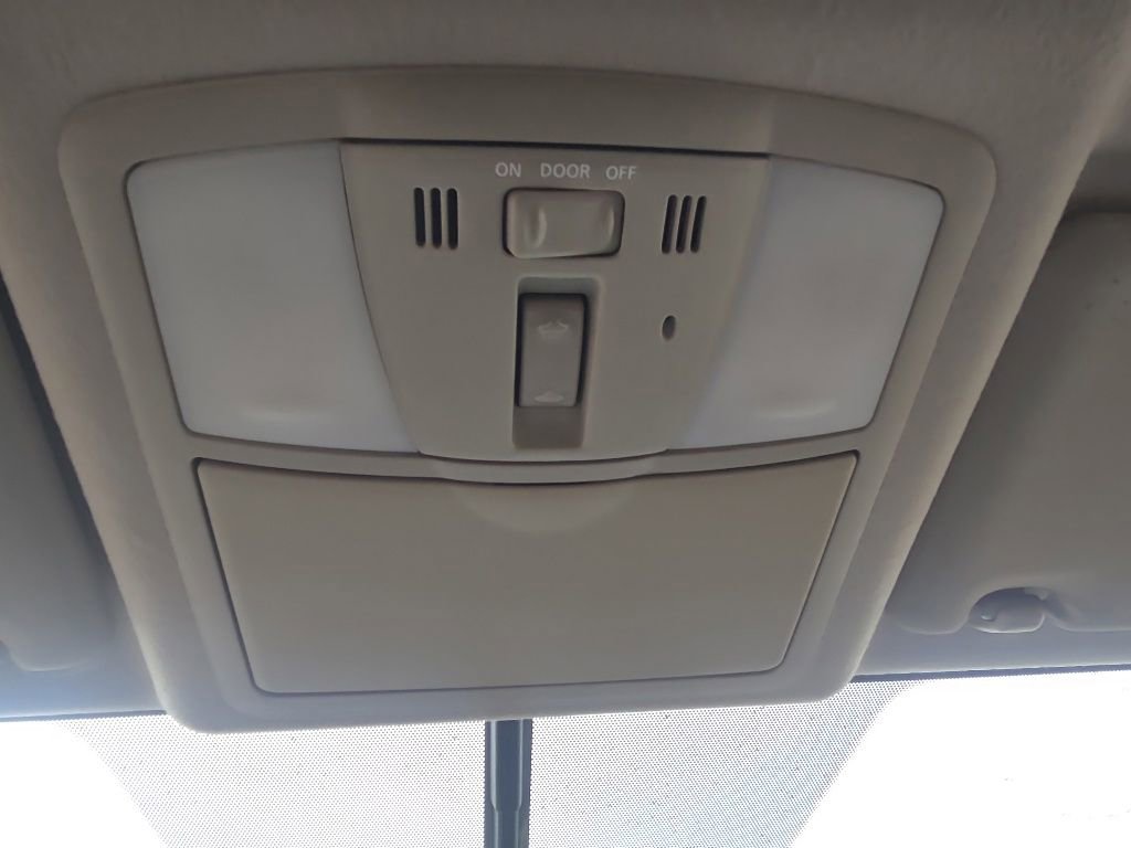 Used 2012 Nissan Rogue SL AWD/4WD image 20