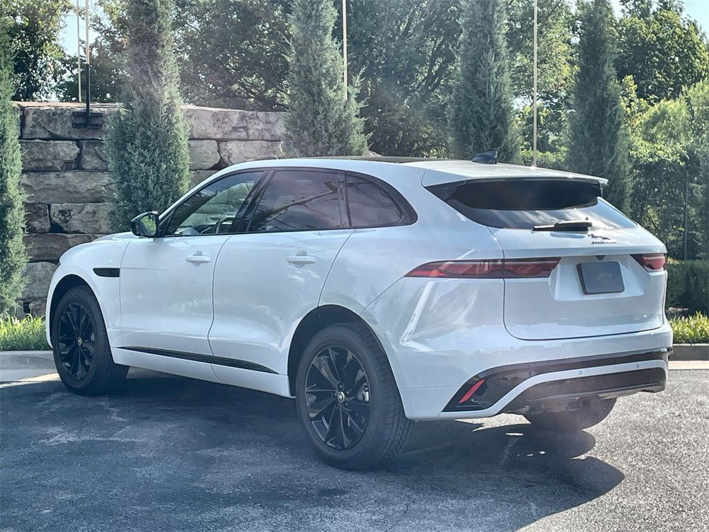 Used 2025 Jaguar F-PACE R-Dynamic S image 3