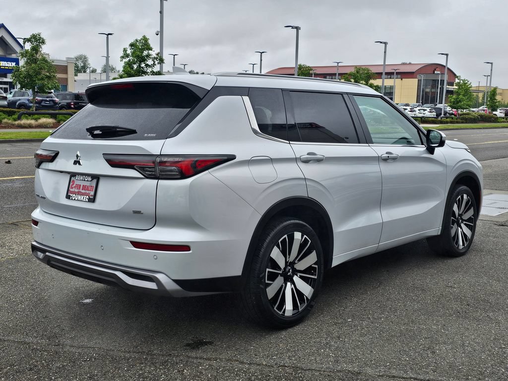 Used 2025 Mitsubishi Outlander SEL AWD/4WD image 5