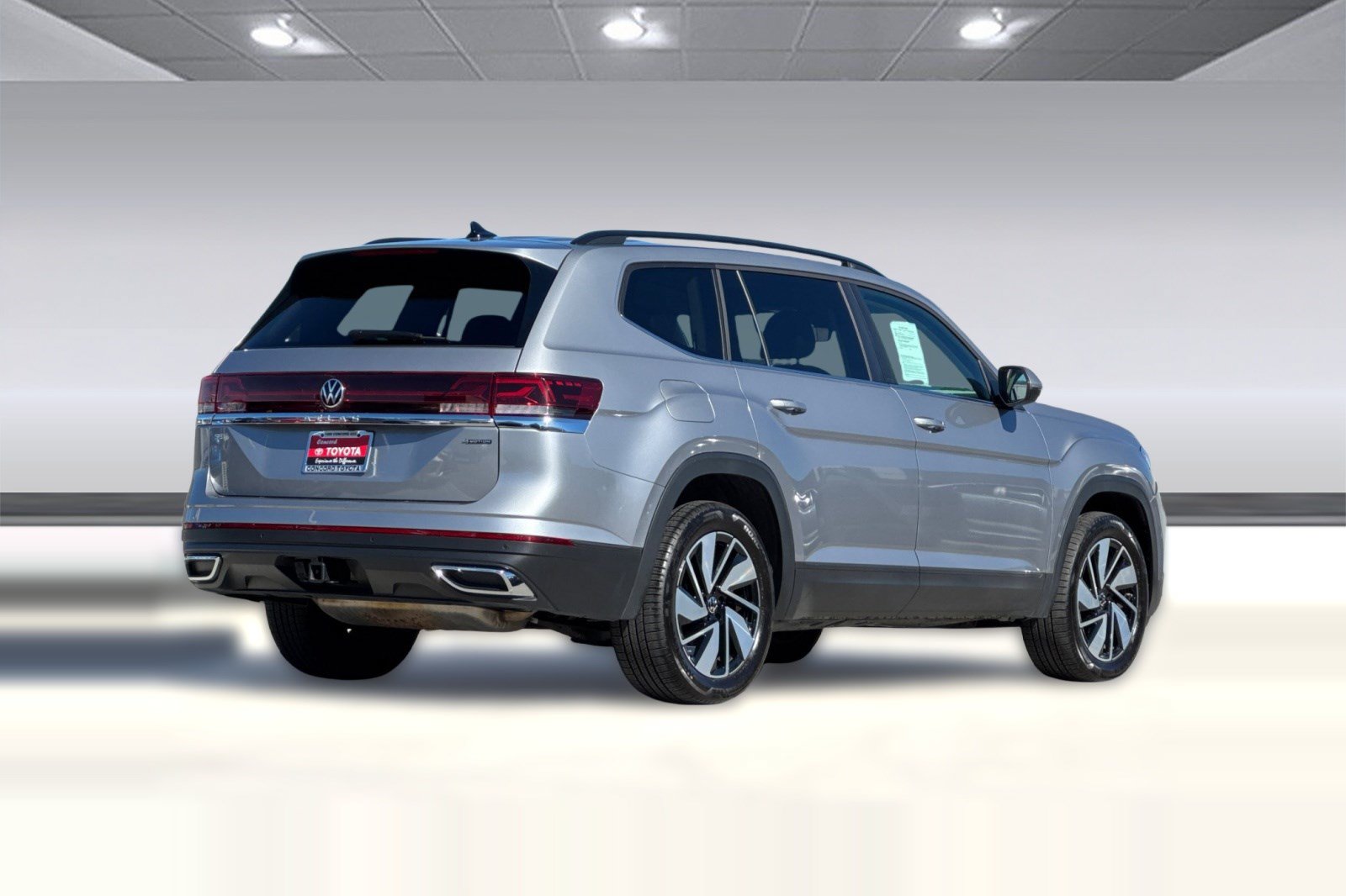 Used 2026 Volkswagen Atlas SE AWD/4WD image 9