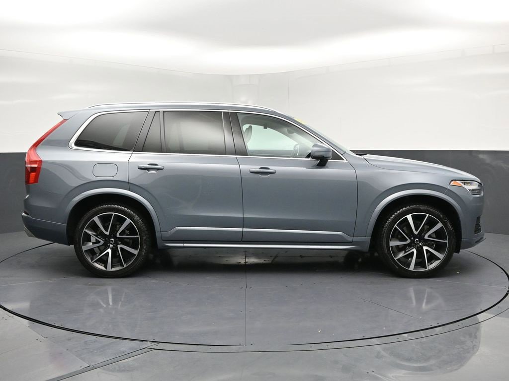 Used 2021 Volvo XC90 T6 Momentum w/ Advanced Package image 28
