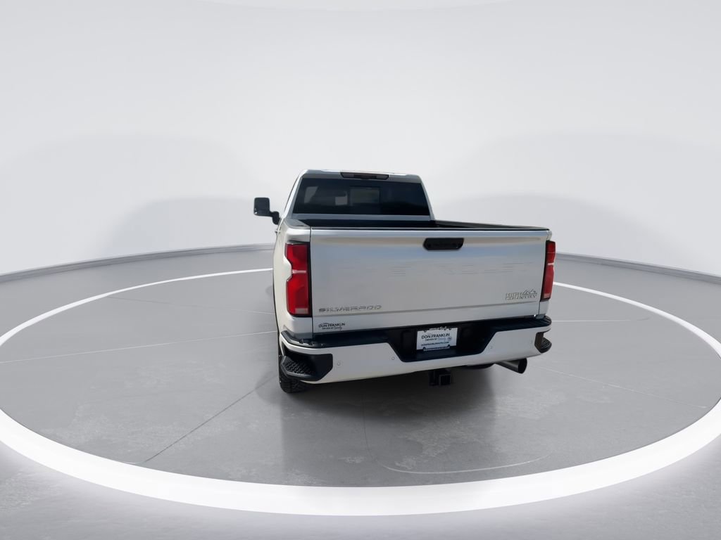 Used 2024 Chevrolet Silverado 2500 High Country w/ Technology Package AWD/4WD image 7