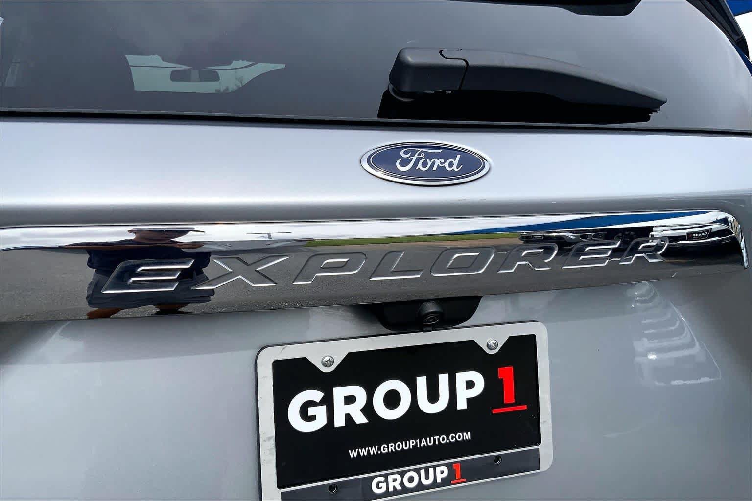 Used 2022 Ford Explorer XLT w/ Class IV Trailer Tow Package RWD image 31