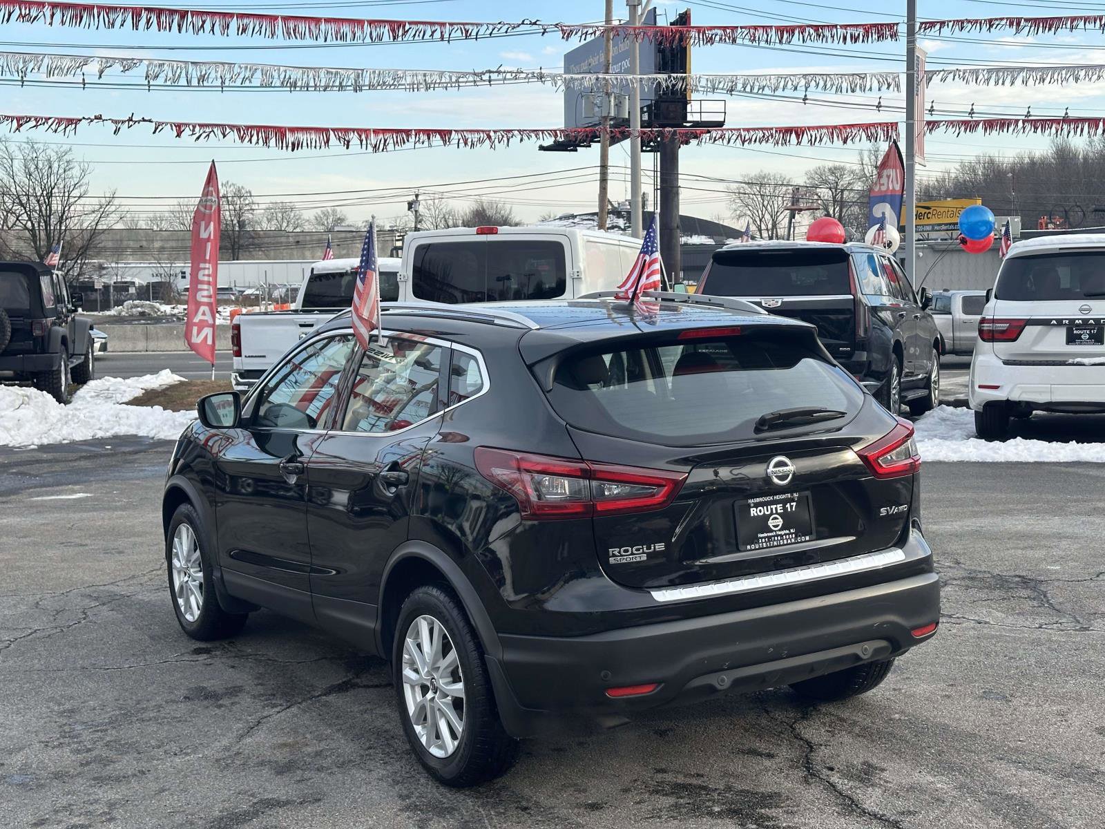 Used 2022 Nissan Rogue Sport SV image 4