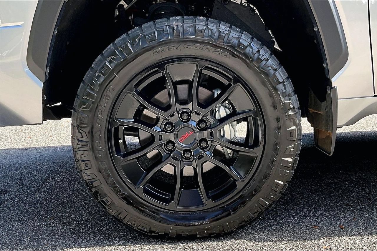 Used 2025 Toyota Tundra Limited w/ TRD Off-Road Package AWD/4WD image 33