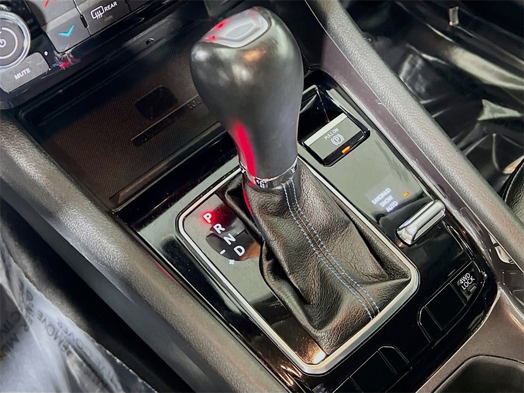 Used 2022 Jeep Compass Latitude w/ Sun and Sound Group image 16