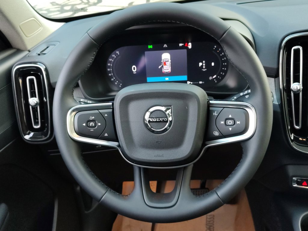 New 2026 Volvo XC40 B5 Plus w/ Protection Package Premier AWD/4WD image 26