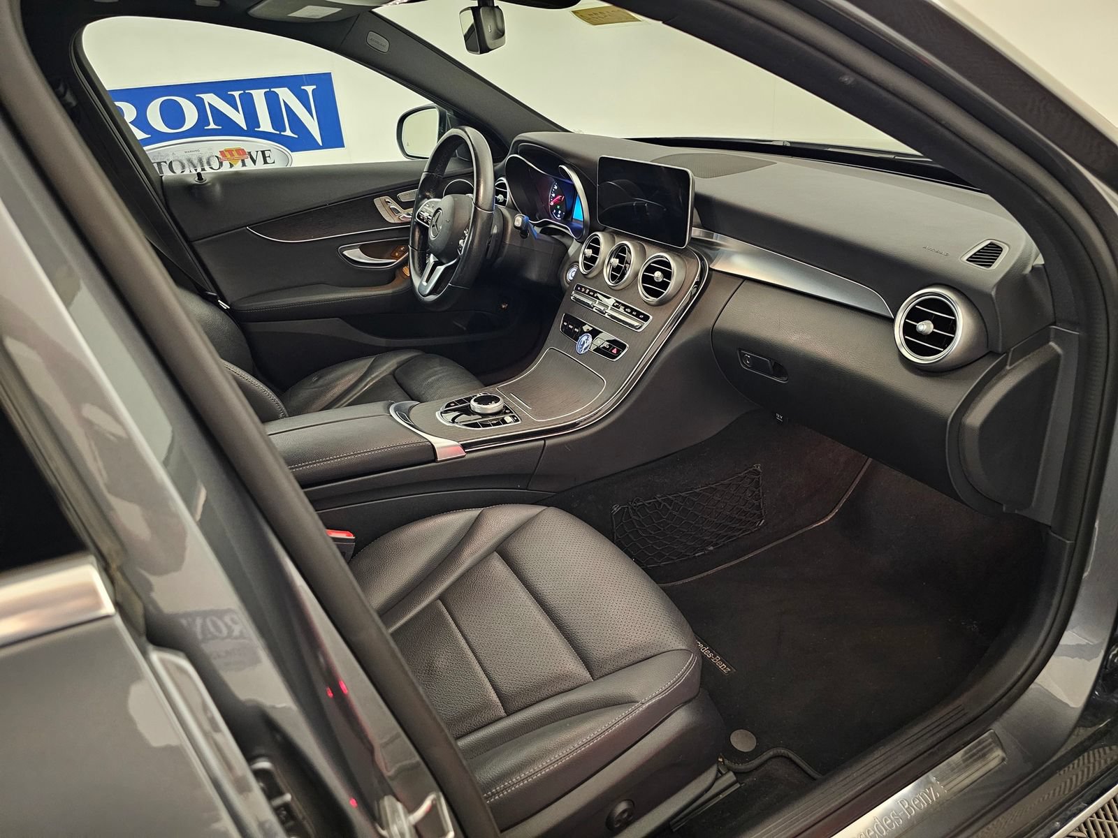 Used 2019 Mercedes-Benz C 300 4MATIC Sedan image 24