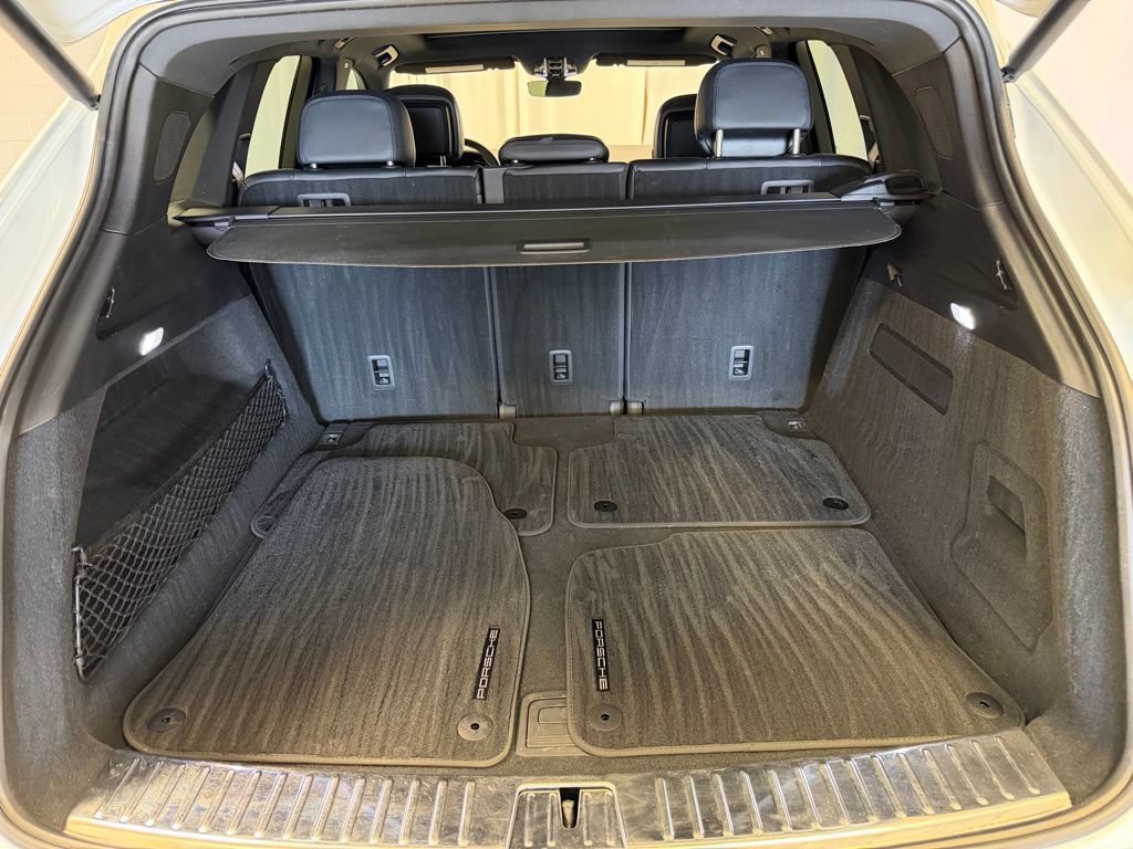 Certified 2023 Porsche Cayenne Platinum Edition AWD/4WD image 30