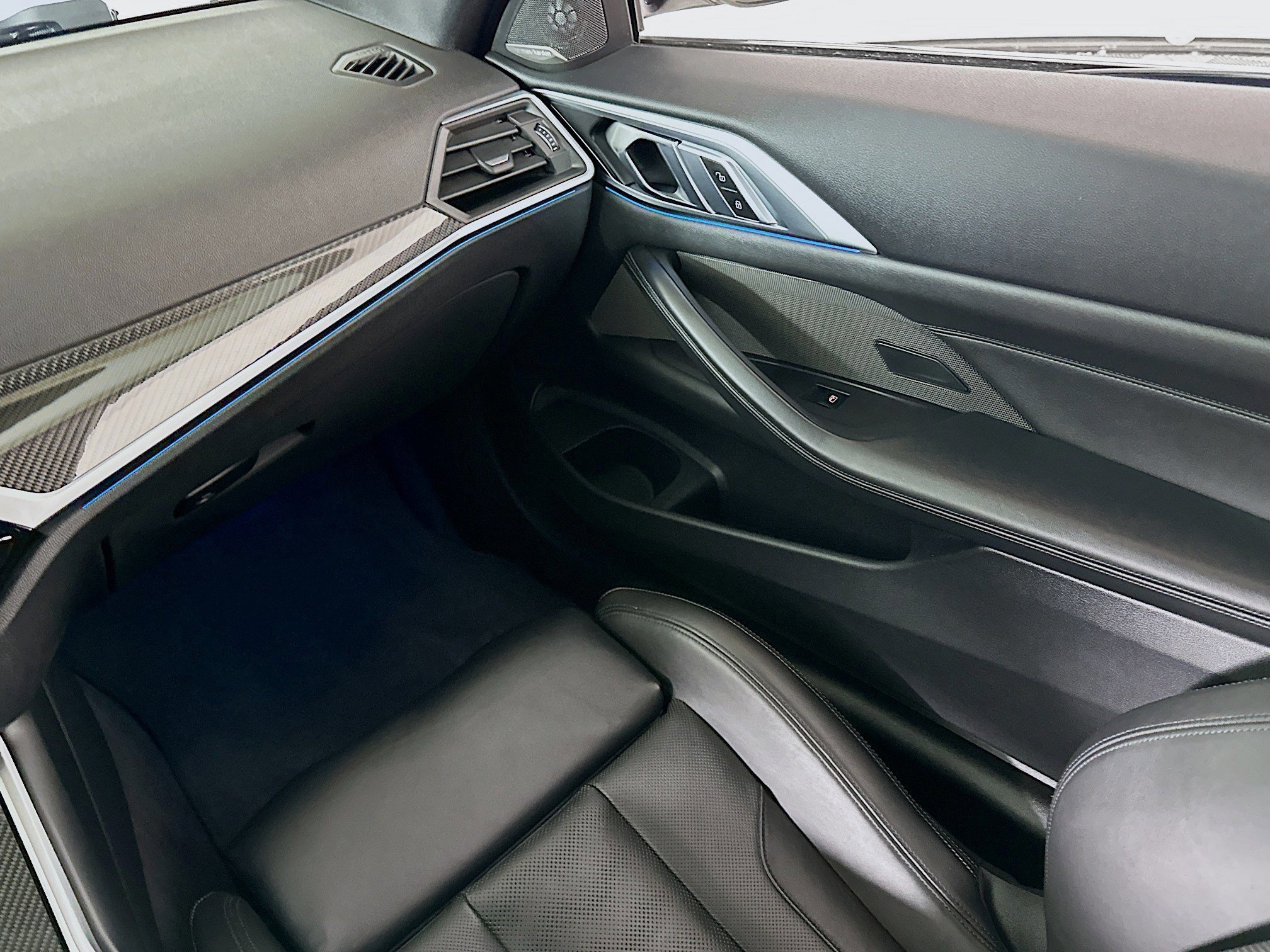 Used 2024 BMW M4 Competition w/ M Carbon Exterior Package image 22