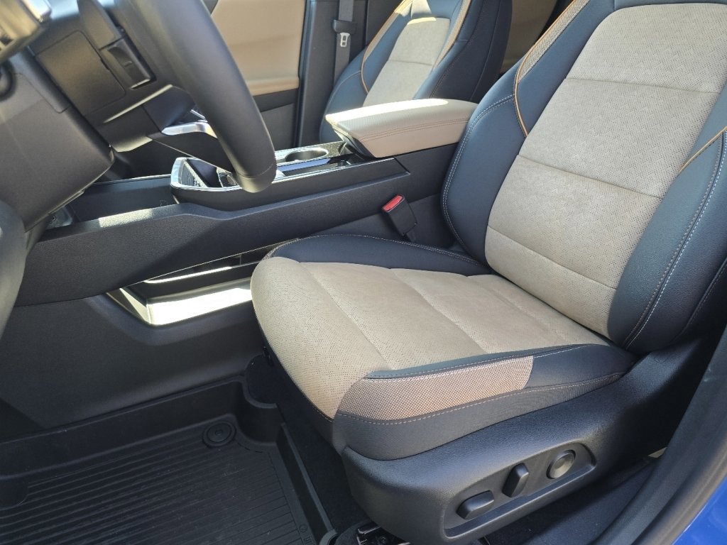 New 2026 Chevrolet Equinox ACTIV w/ Convenience Package III image 14