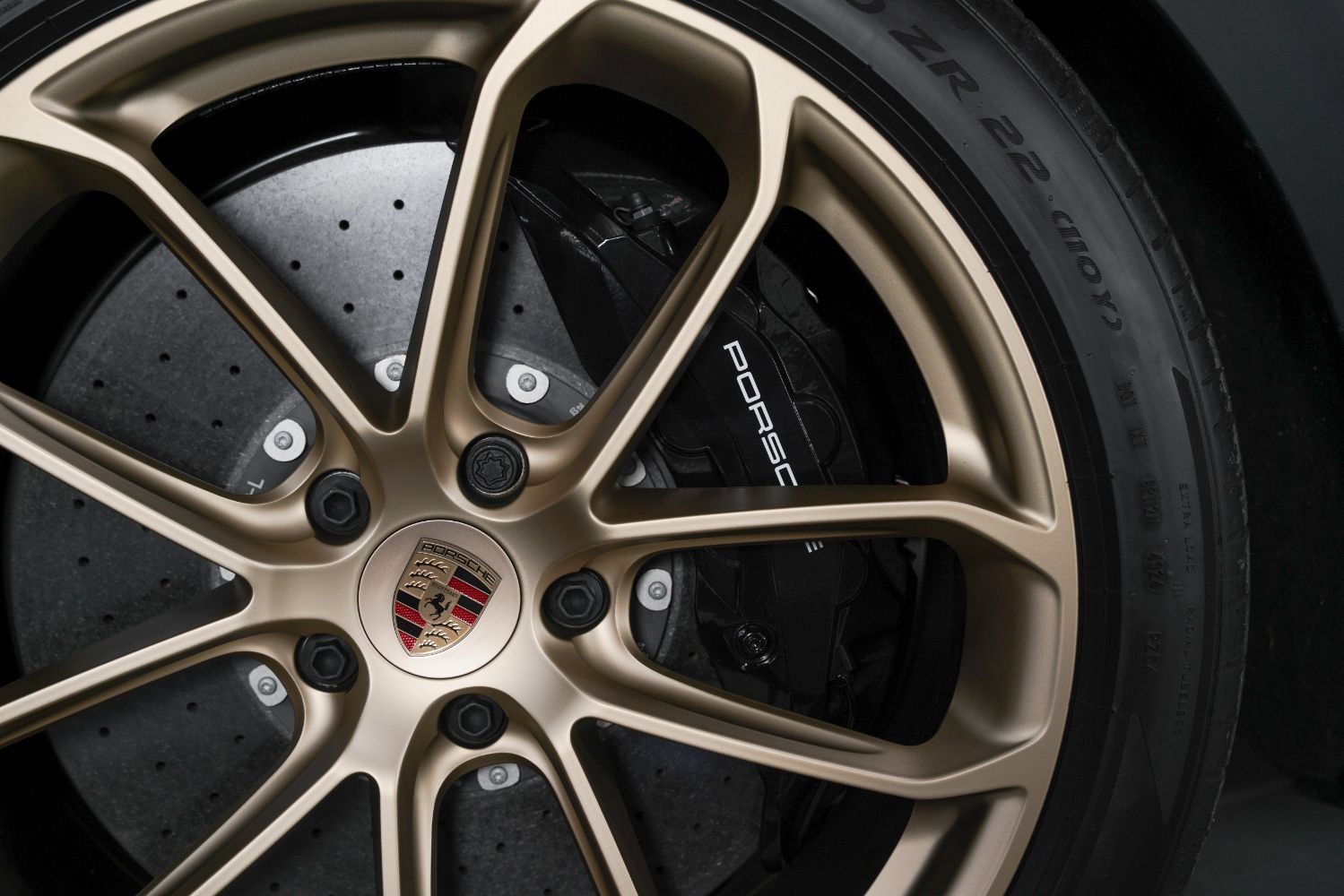 Used 2025 Porsche Cayenne Turbo GT AWD/4WD image 17