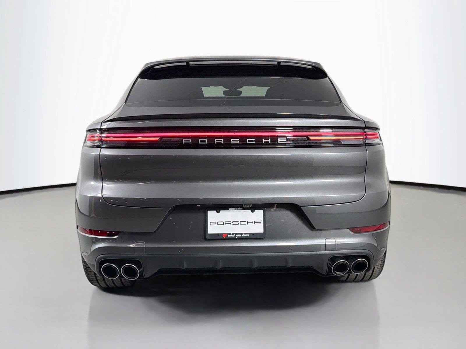 Certified 2025 Porsche Cayenne Coupe AWD/4WD image 6